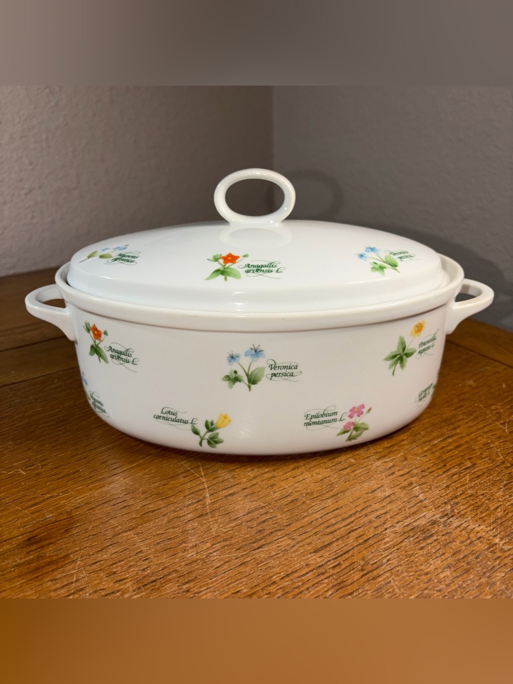 Anchor Hocking Ovenware Casserole Dish W/Lid 2 Qt Floret Pattern Vintage-Japan